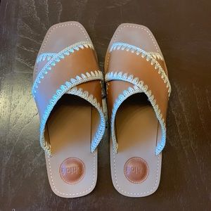 Chloe Woody Crossover Sandals